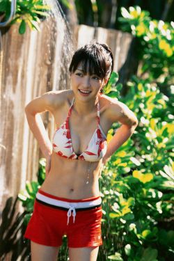 隣の若妻さん竹内纱里奈